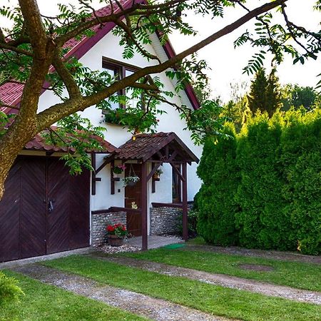 Vila Dom Piasutno Exteriér fotografie